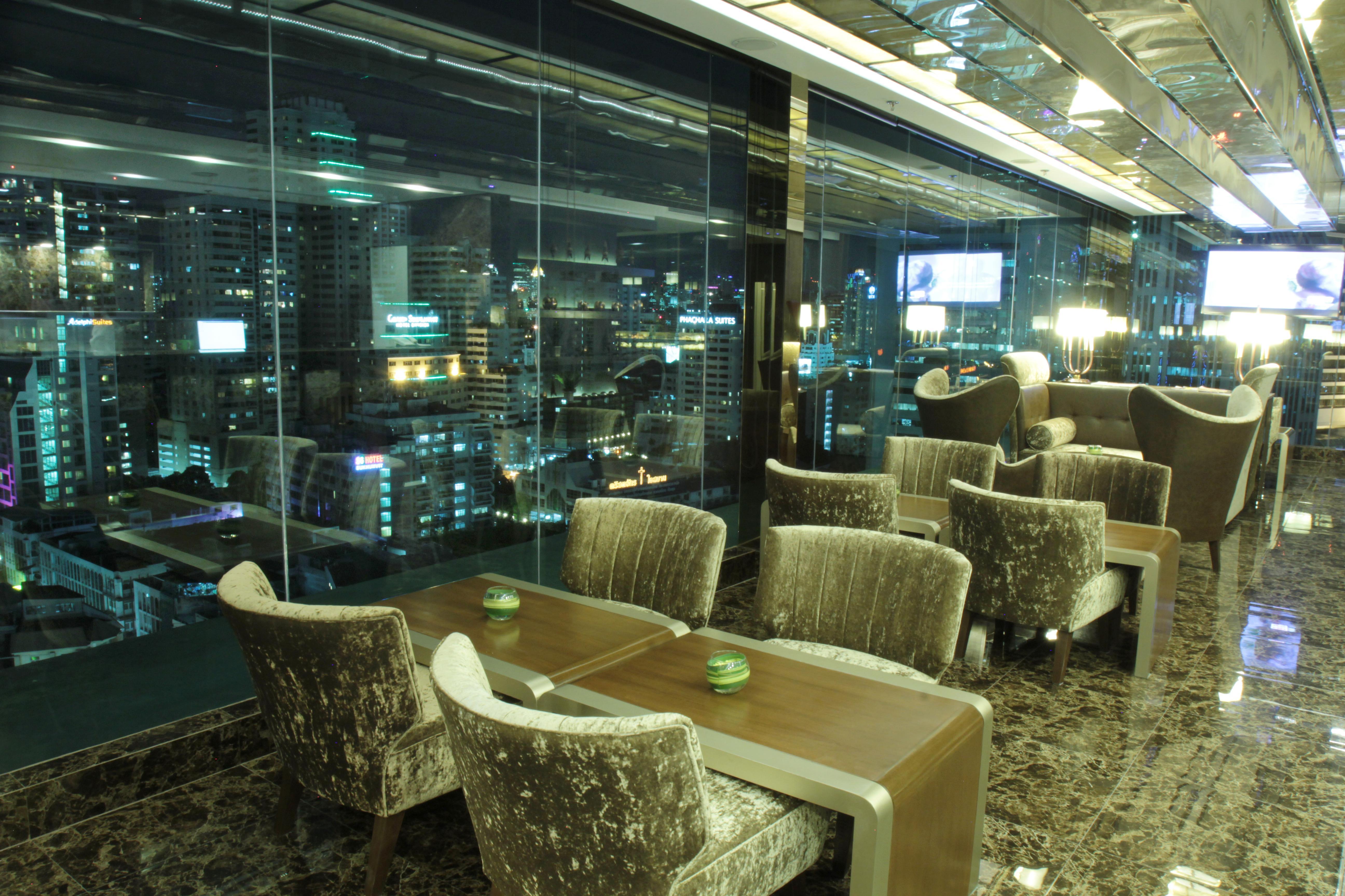 Ramada By Wyndham Bangkok Sukhumvit 11 Ξενοδοχείο Εξωτερικό φωτογραφία