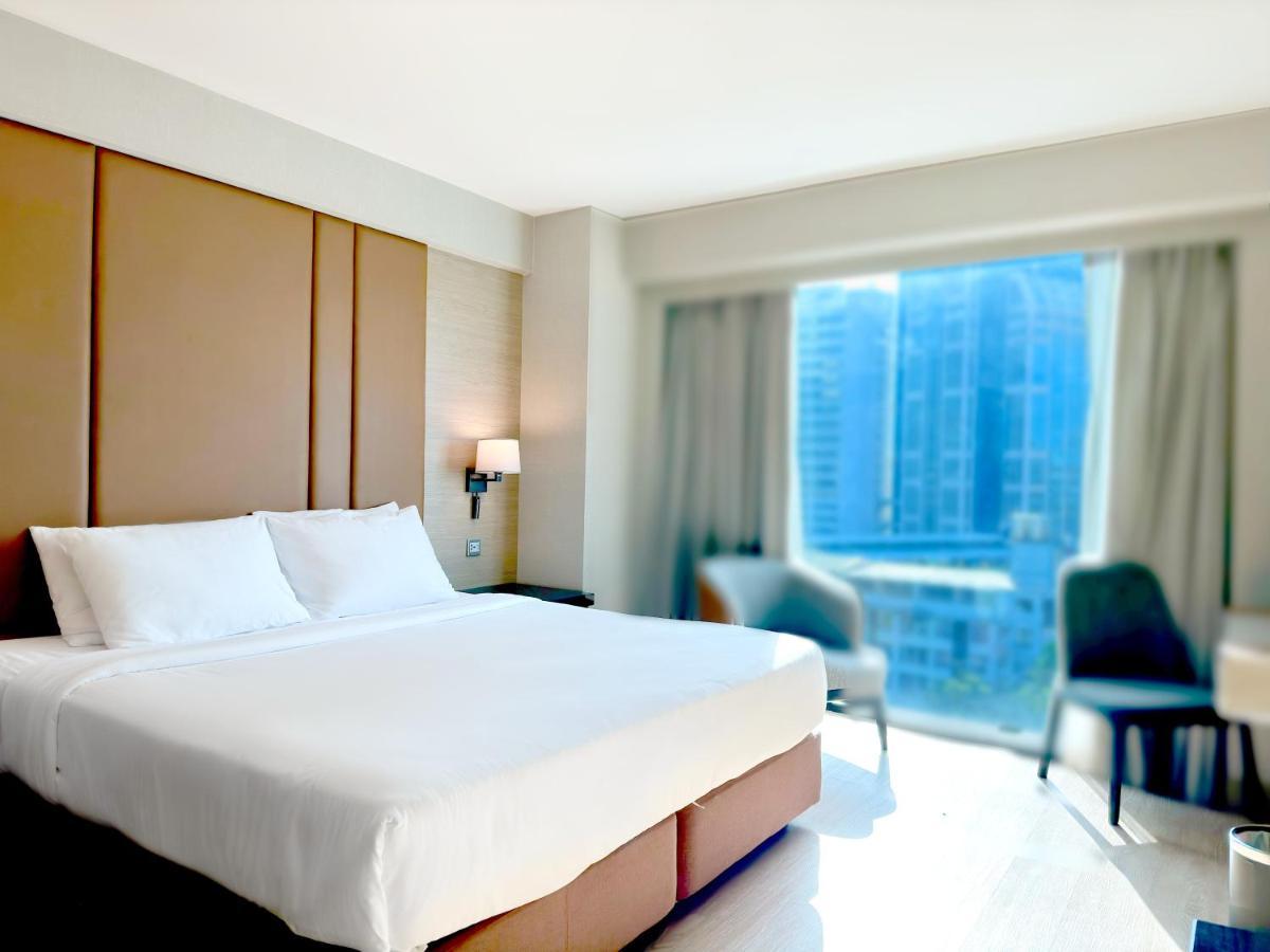 Ramada By Wyndham Bangkok Sukhumvit 11 Ξενοδοχείο Εξωτερικό φωτογραφία